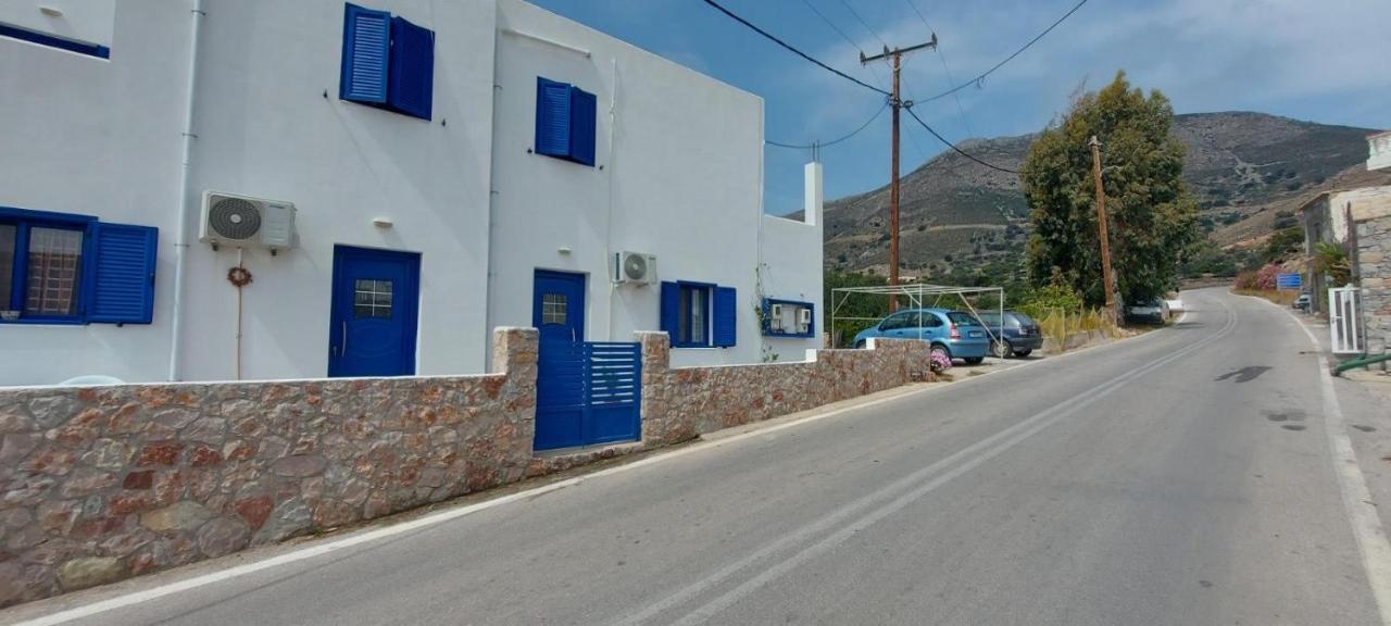 Livadia  Dionysia Apartments מראה חיצוני תמונה