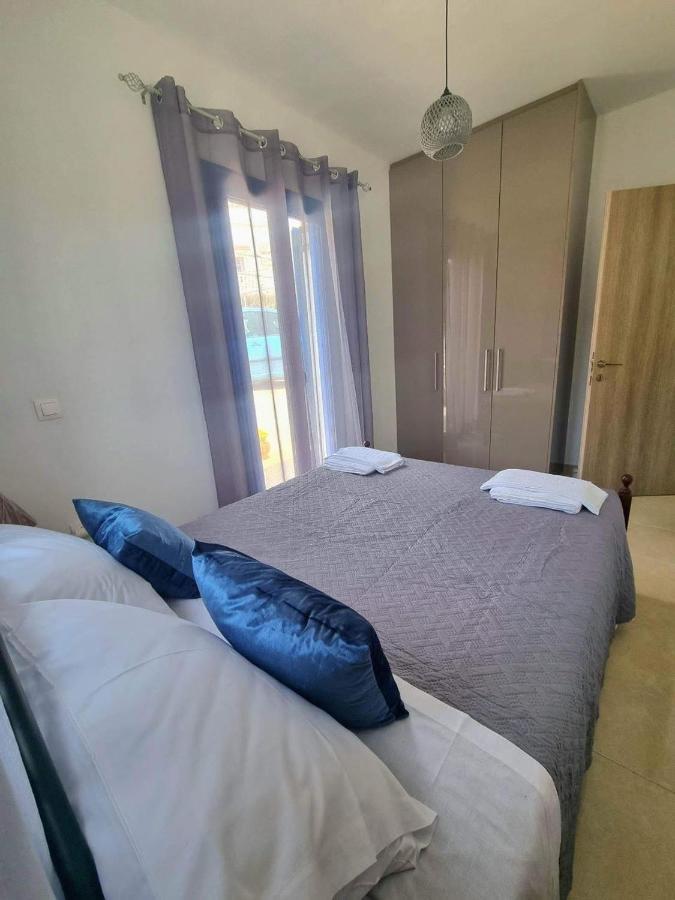 Livadia  Dionysia Apartments מראה חיצוני תמונה